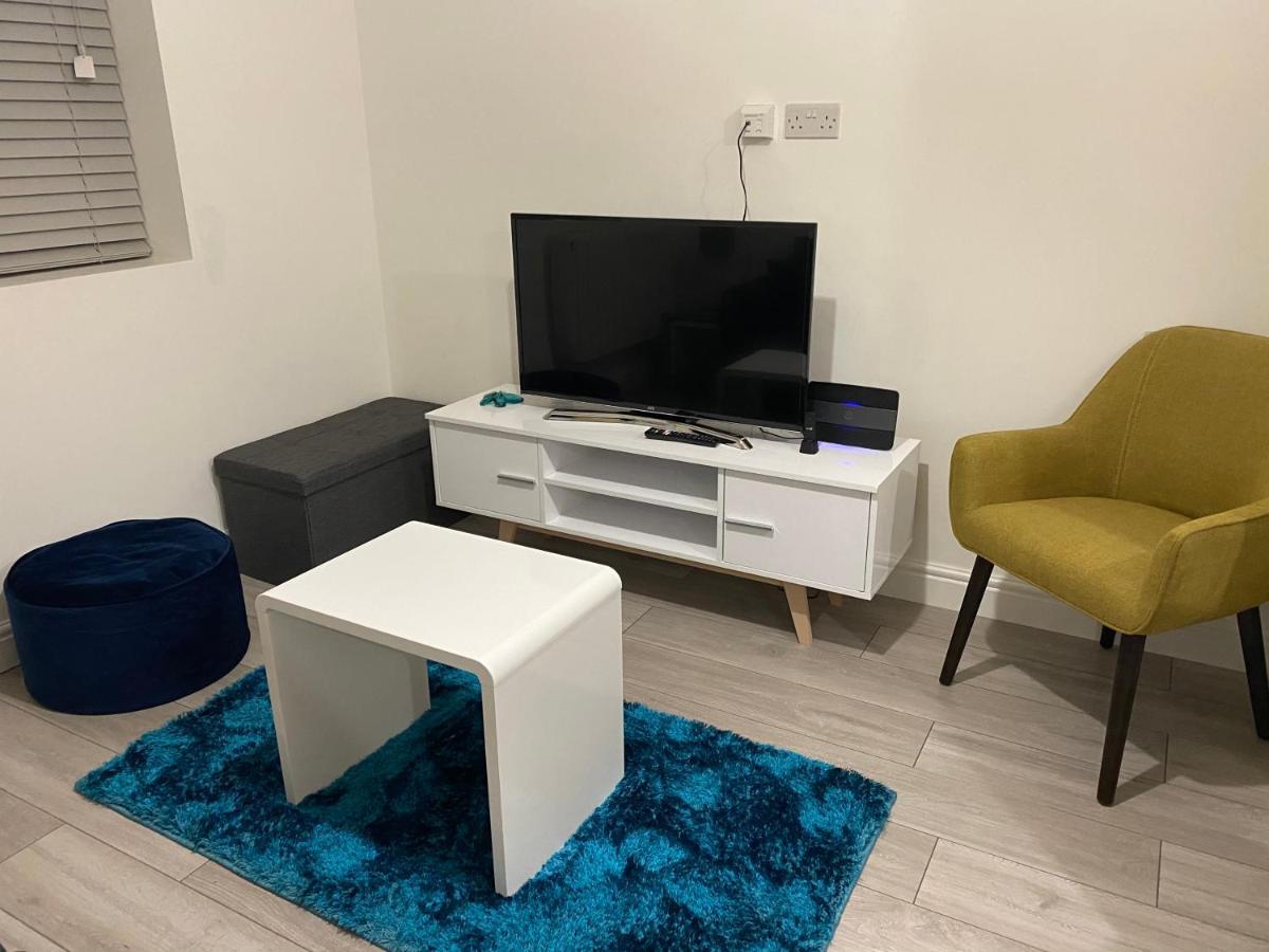 Marie'S Serviced Apartments- 2 Bedroom City Stay เบดฟอร์ด ภายนอก รูปภาพ