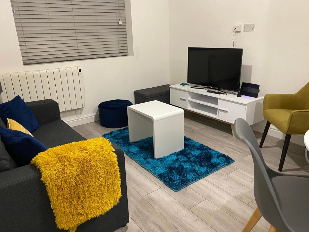 Marie'S Serviced Apartments- 2 Bedroom City Stay เบดฟอร์ด ภายนอก รูปภาพ